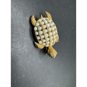 Vintage Signed DeNicola Gold Tone Rhinestone Gem Turtle Animal Pin Brooch